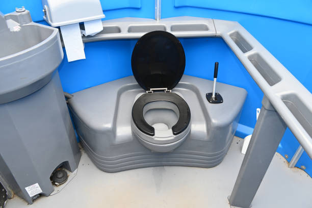 Best Luxury portable toilet rental  in Monon, IN